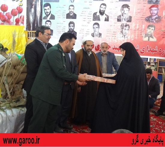مراسم تجلیل ازمادران آسمانی در نهاوند برگزار شد + تصاویر