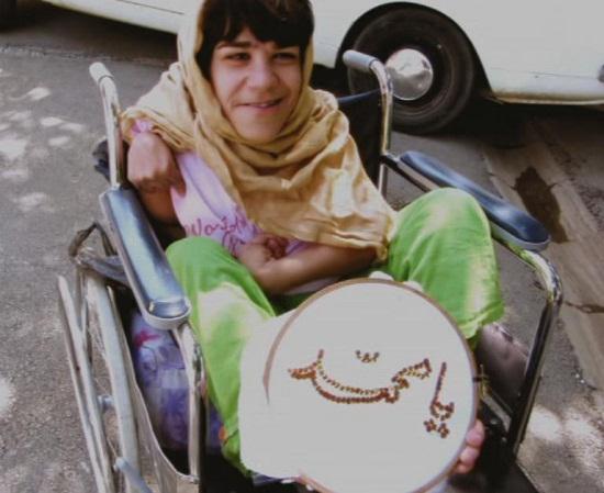 هدیه هنرمند معلول نهاوندی به حضرت محمد(ص) + عکس
